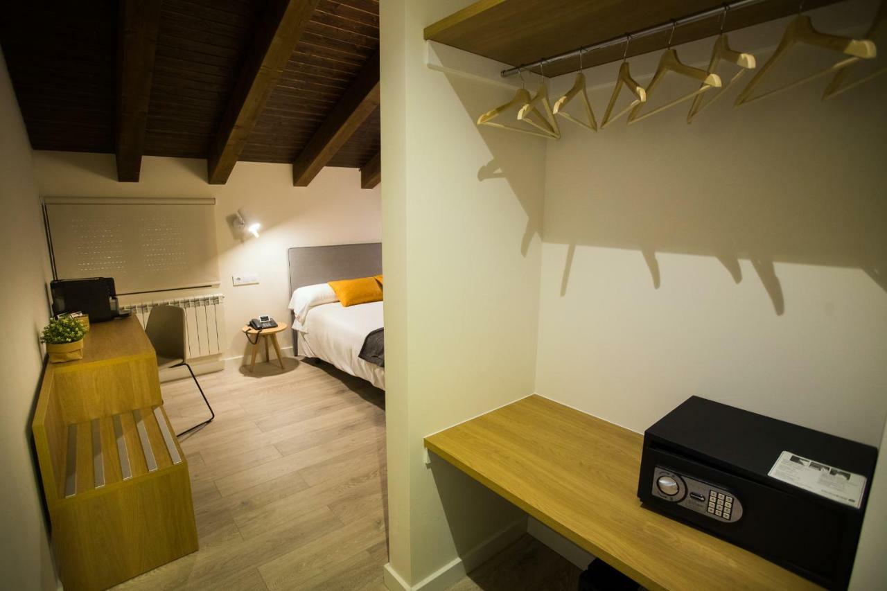 Villa Lucerna Sports&Hotel Resort Vigo de Sanabria Exteriör bild