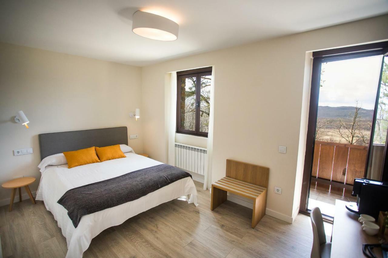 Villa Lucerna Sports&Hotel Resort Vigo de Sanabria Exteriör bild